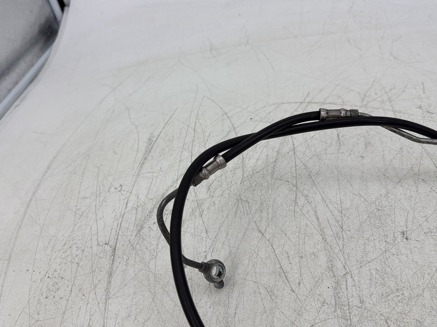 2011 Harley Street Glide Touring FLHX OEM Front Brake Hose Line Pipe ABS