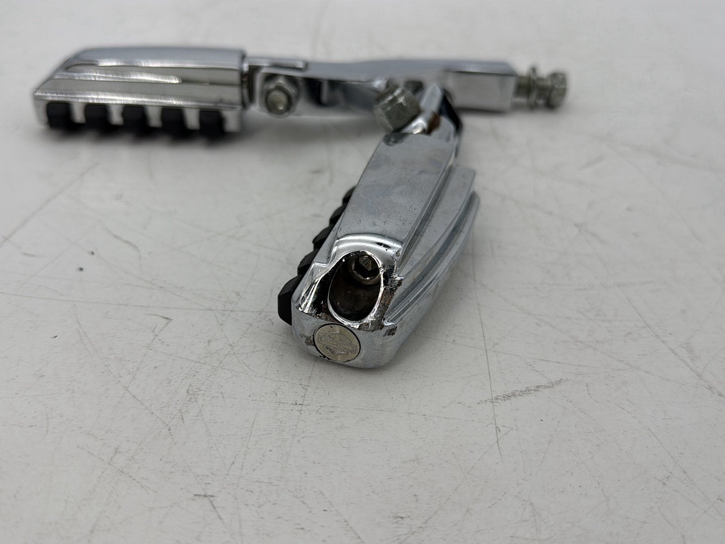 2002 Harley Dyna FXD Super Glide OEM Passenger Left & Right Foot Pegs