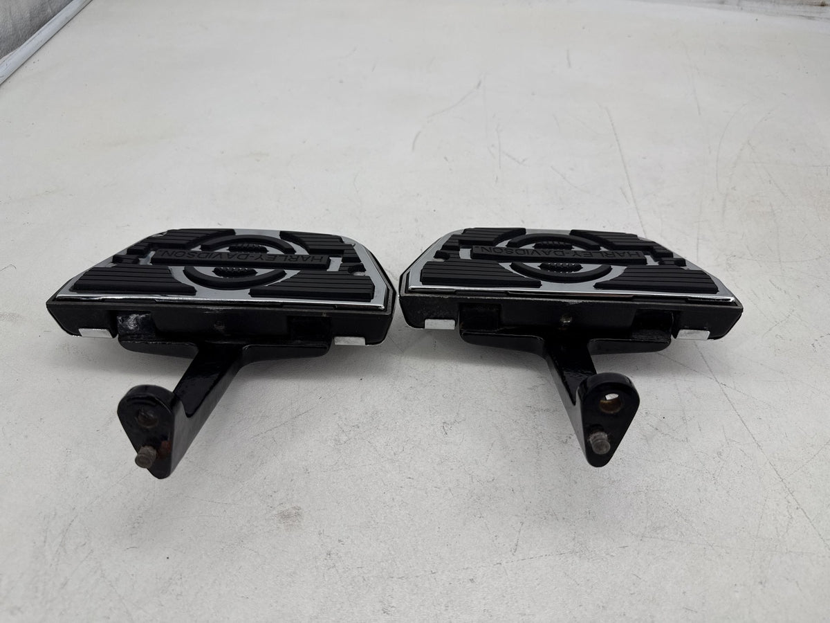 97 Harley Road King Touring FLHR OEM Left & Right Passenger Floorboard Foot Rest