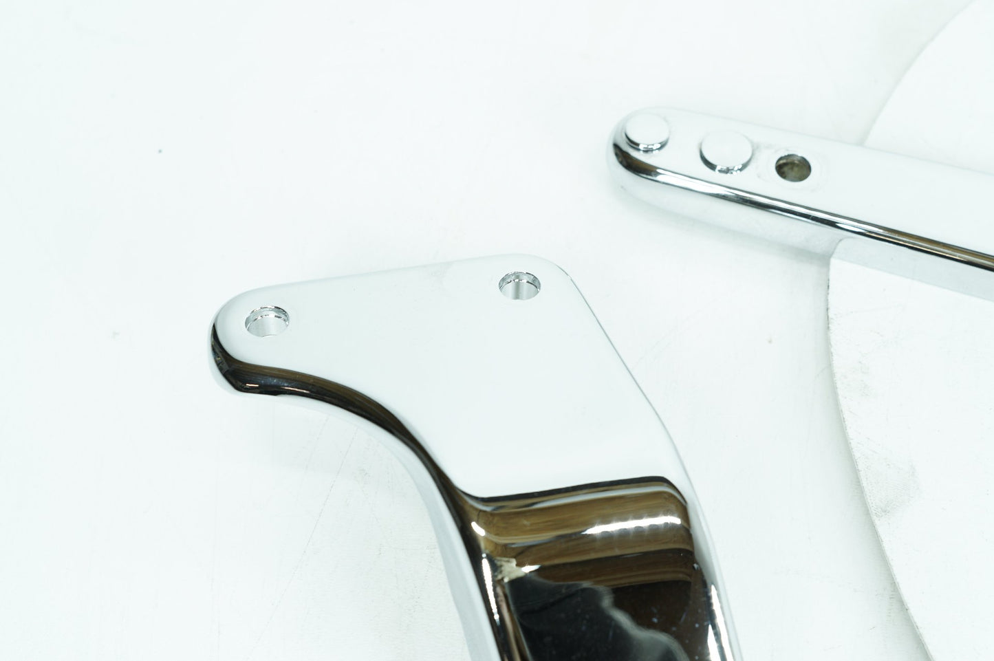 1999 - 2006 Harley-Davidson Softail Deluxe Rear Left Right Fender Struts Bracket  	59964-03
