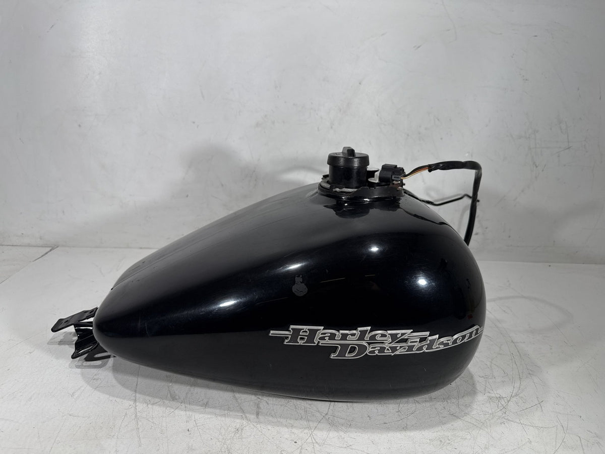 2011 Harley Street Glide Touring FLHX-103 OEM Fuel Gas Tank Gasoline Reservoir