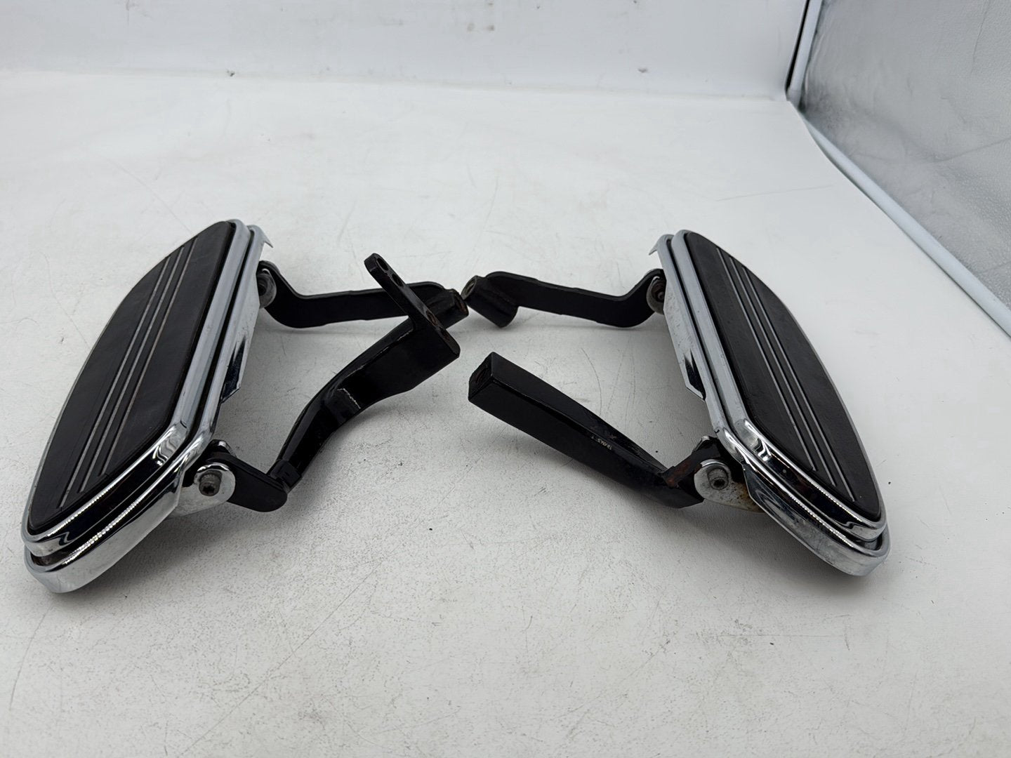 2007 - 2012 Harley-Davidson Touring Street Glide Left Right Driver Floorboard Foot Rest