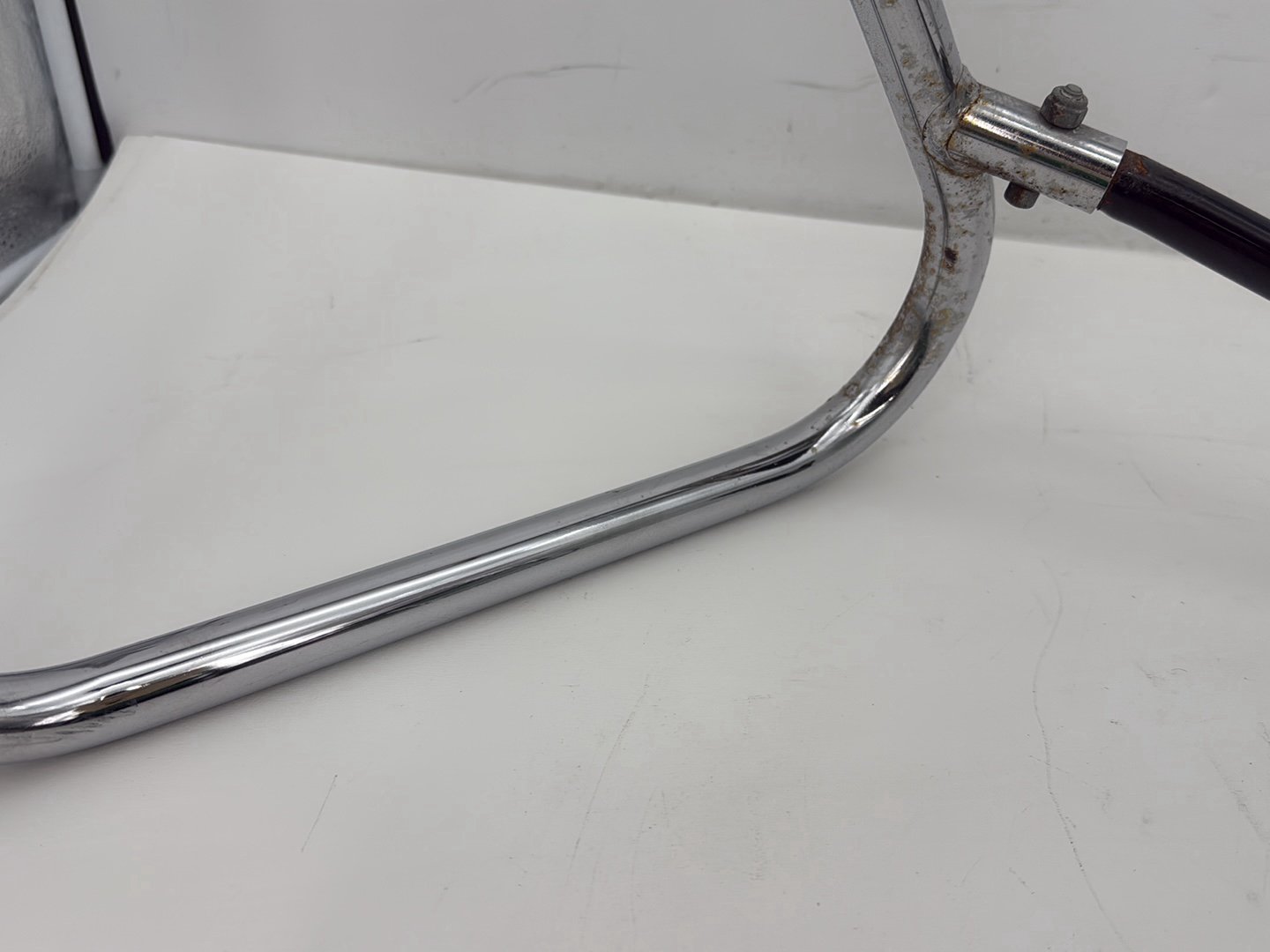 2005 Harley Touring FLHRCI Road King Classic OEM Rear Left Right Saddlebag Guard Rails Bar