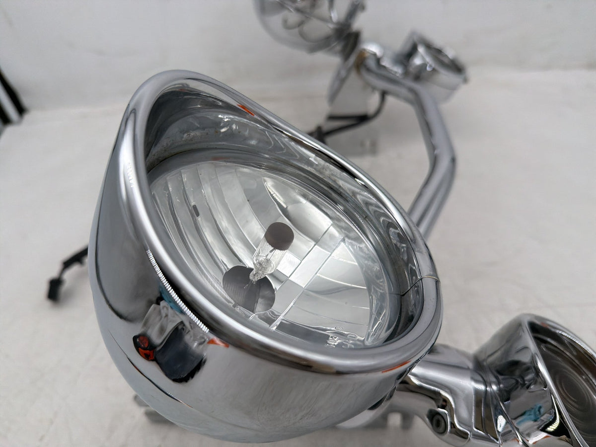 2004 Harley Electra Glide Touring Ultra OEM Front Turn Signal Indicators Aux Light Bar