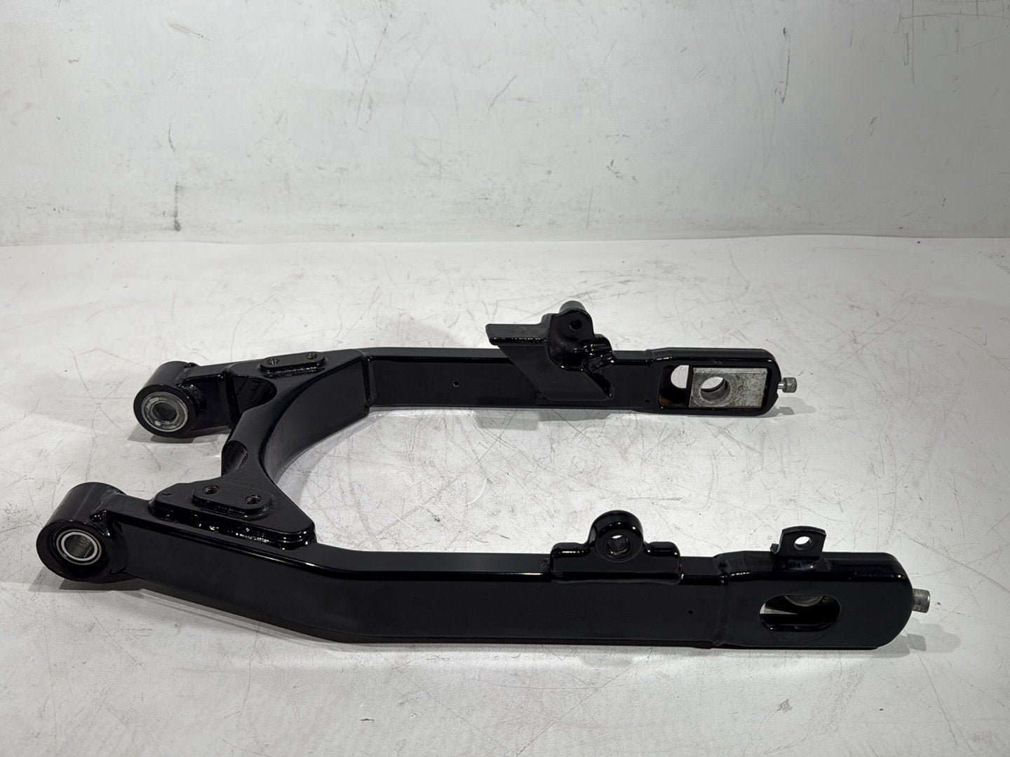 2008 Harley Dyna Fat Bob FXDF OEM Rear Fork Swingarm Swing Arm