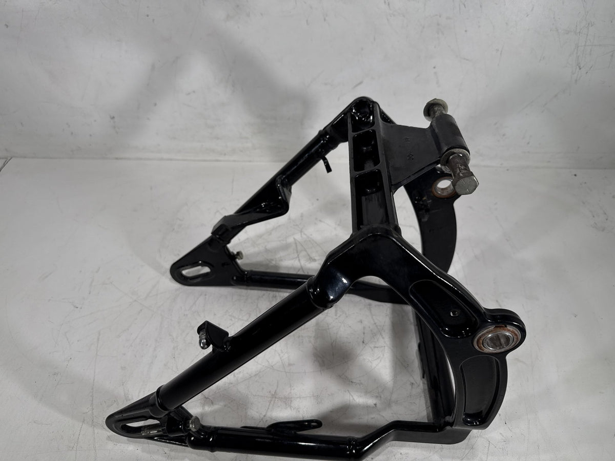 2003 Harley Softail Deuce FXSTDI OEM Rear Fork Swingarm Swing Arm 47573-00A