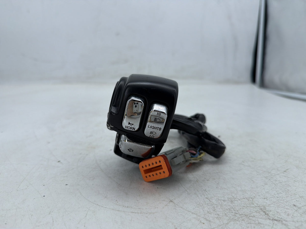 2004 Harley Electra Glide Touring Ultra OEM Left Turn Signal Headlight Switches Controls