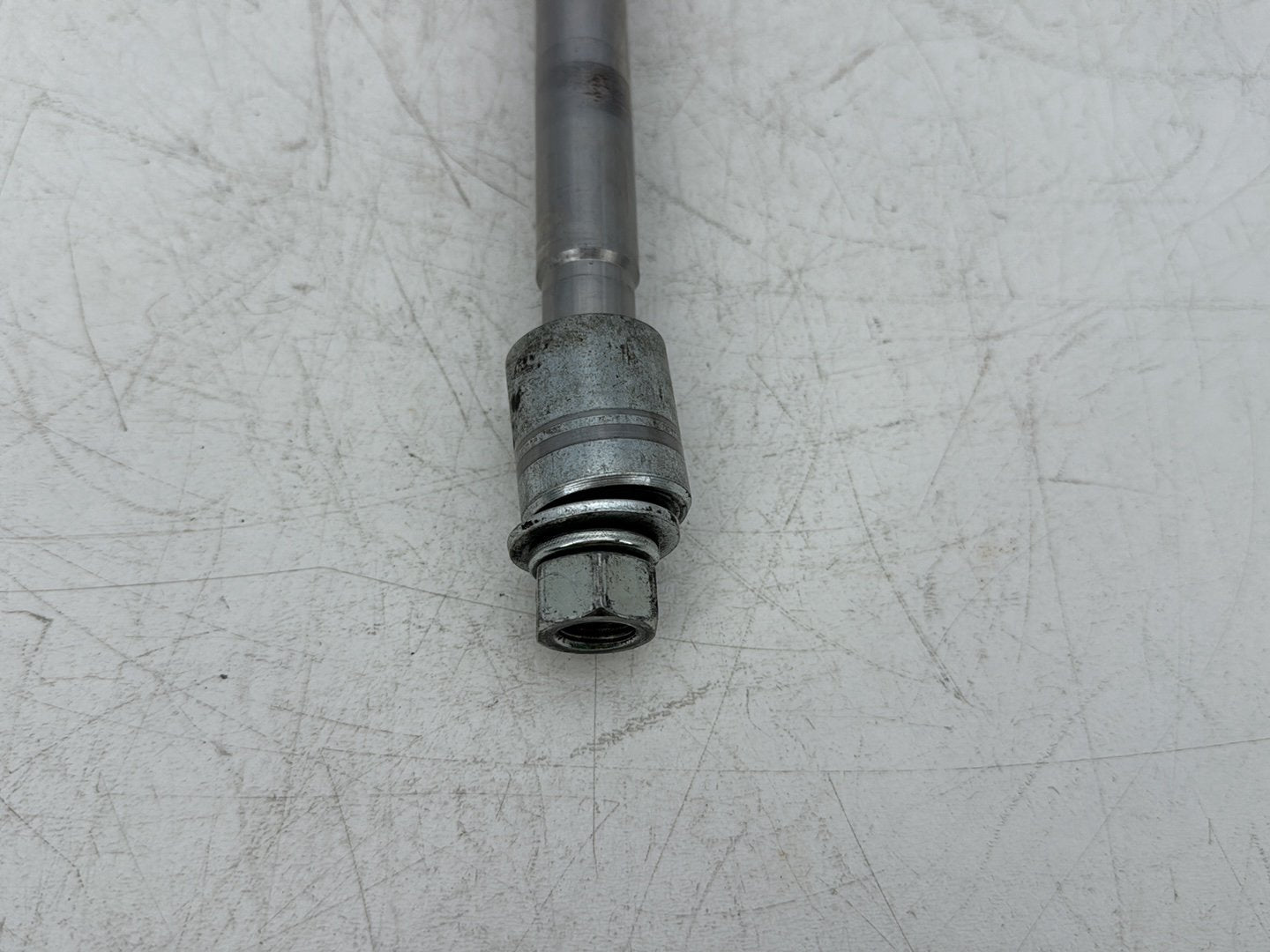 1995 Harley Touring FLHTCI Electra Glide Classic OEM Front Wheel Axle Bolt Shaft