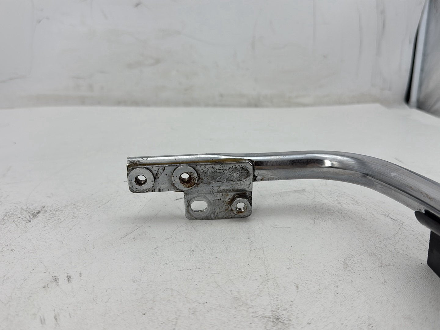2007 Harley Street Glide Touring FLHX OEM Rear License Plate Support Bar Holder