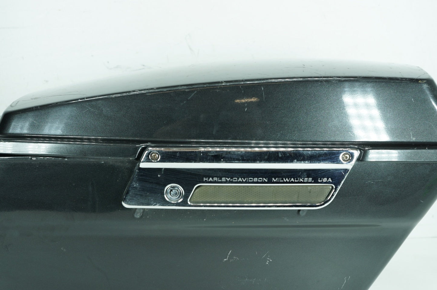 2007 - 2011 Harley-Davidson Touring Road King Classic Right 1 Saddlebag Luggage NO Key 90752-93