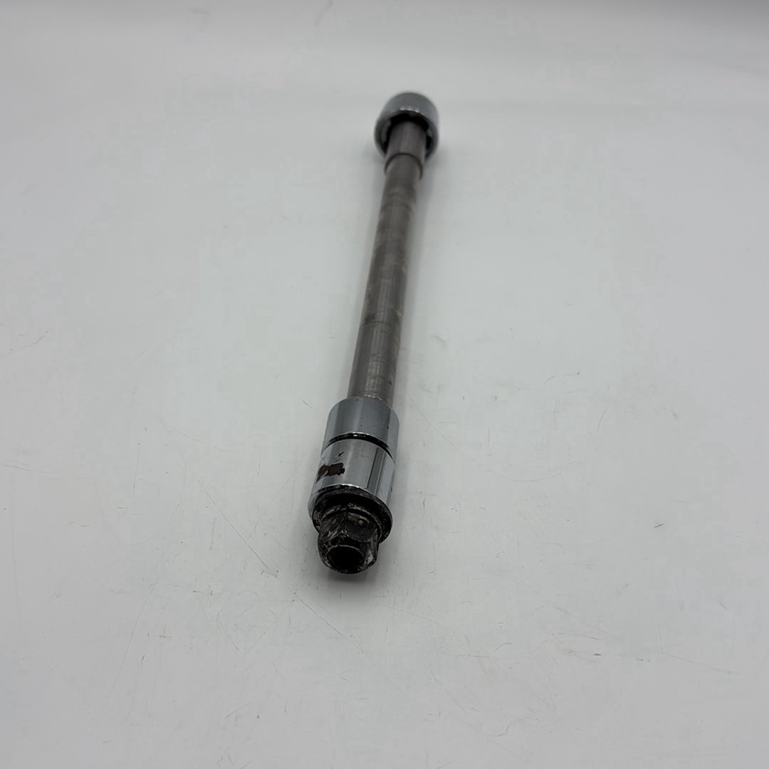 1999 - 2006 Harley-Davidson Softail Night Train Front Wheel Axle Bolt Shaft  	43346-83B