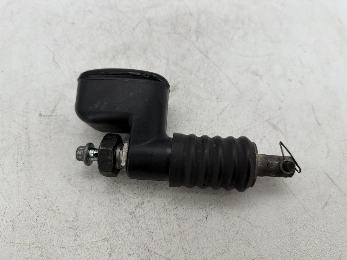 2002 Harley Electra Glide Touring FLHT OEM Rear Brake Master Cylinder Reservoir