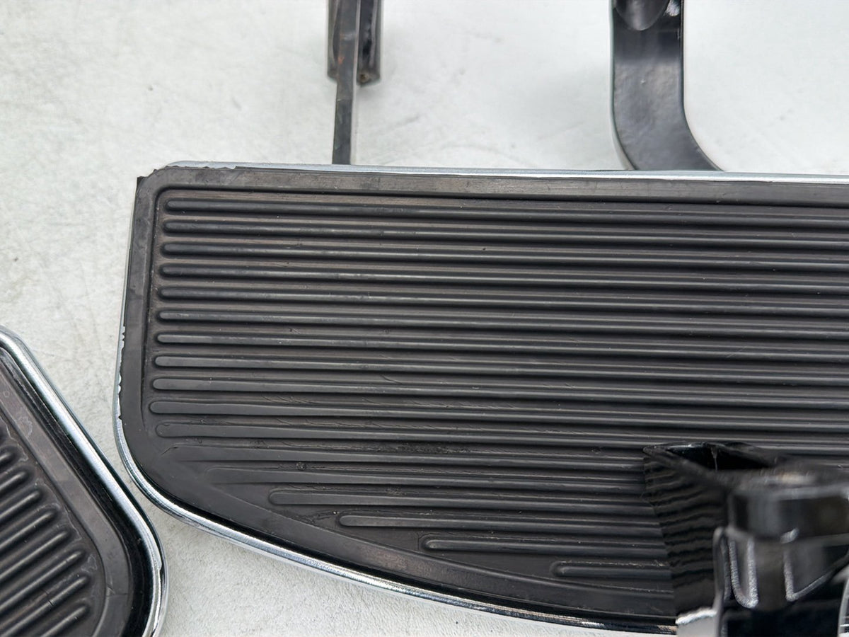 2011 Harley Electra Touring Ultra Left Right Driver & Pass Floorboard Foot Rest