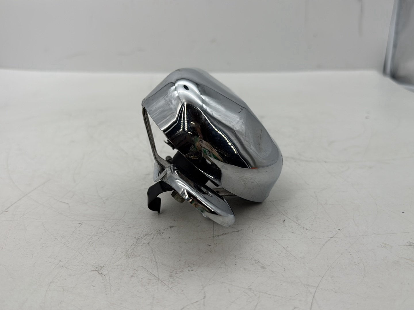 2005 Harley Touring FLHRCI Road King Classic OEM Horn Signal Klaxon Chrome Cover