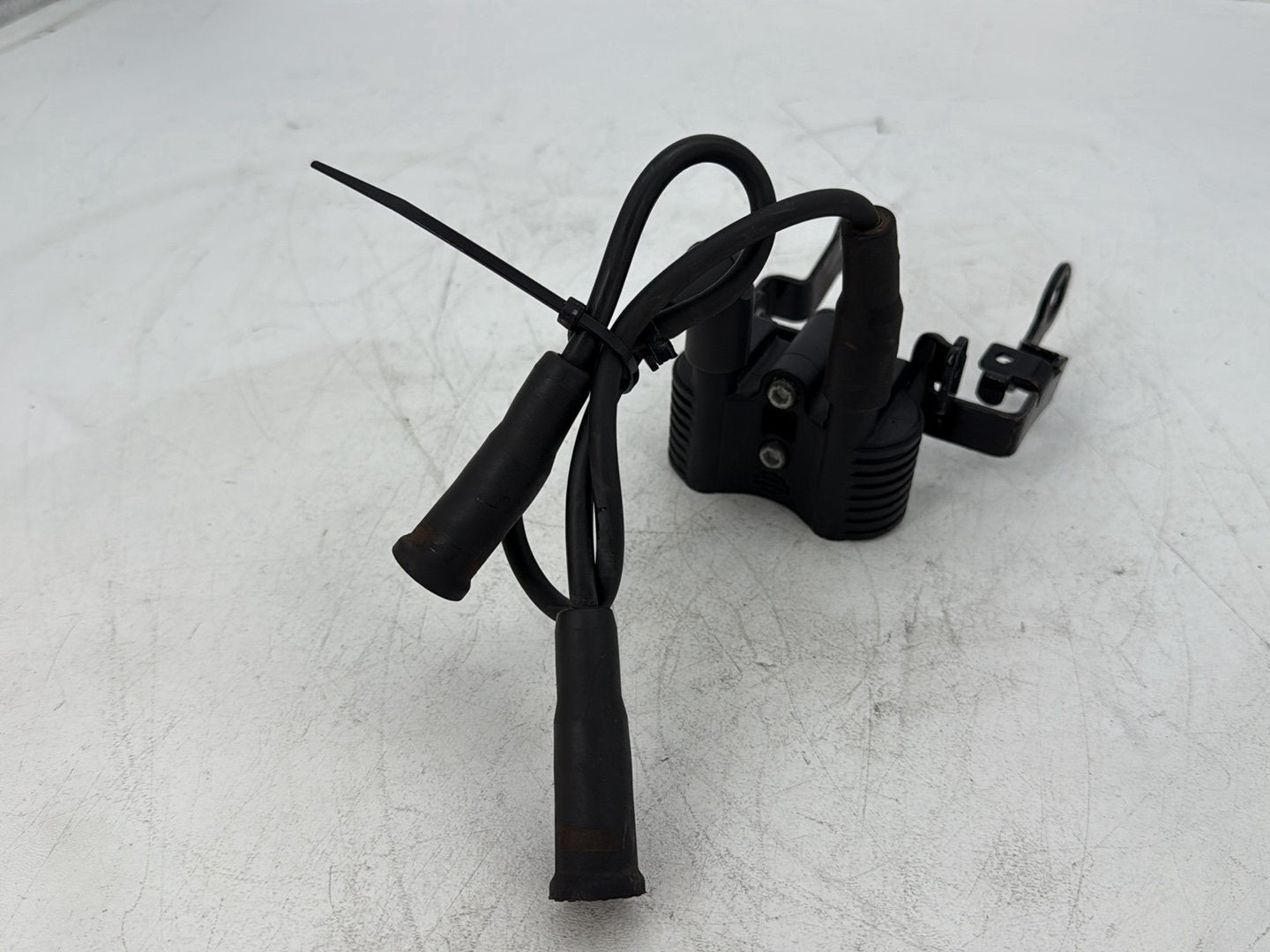 2009 Harley Sportster 883 Low XL883L OEM Ignition Coil Spark Plugs Cable