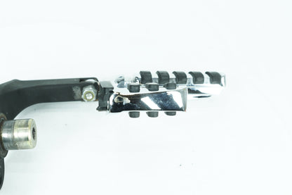 1999 - 2006 Harley-Davidson Dyna Wide Glide Right Driver Foot Controls Peg Rest 42481-92
