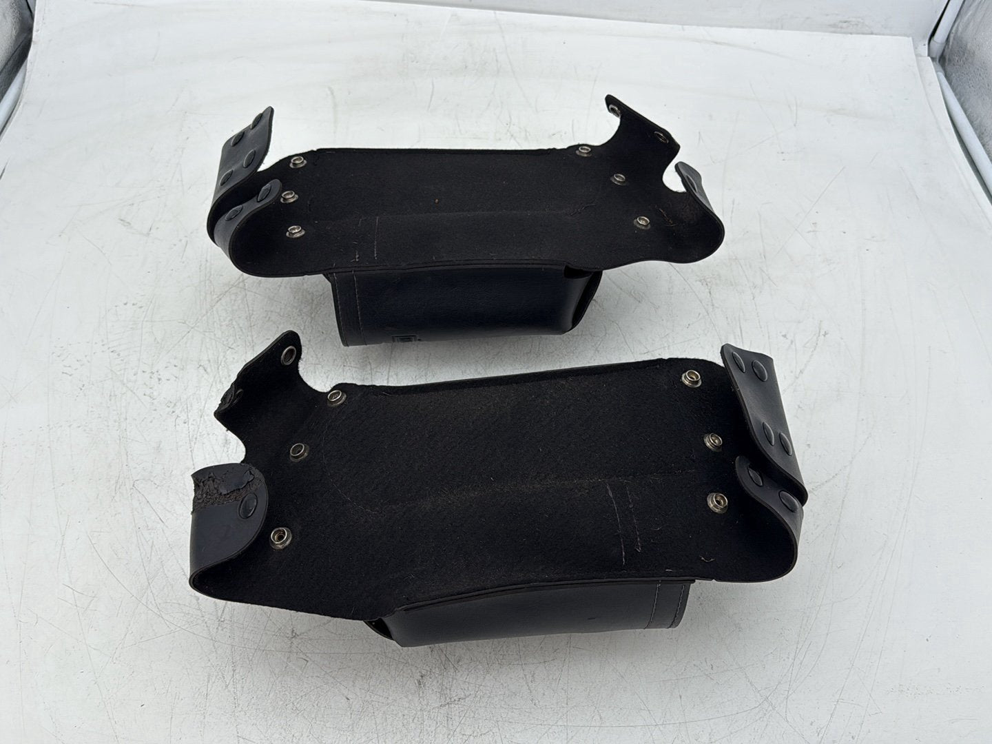 2006 Harley Electra Glide Touring Classic FLHTCI OEM Front Onboard Tool Bag Leather Storage