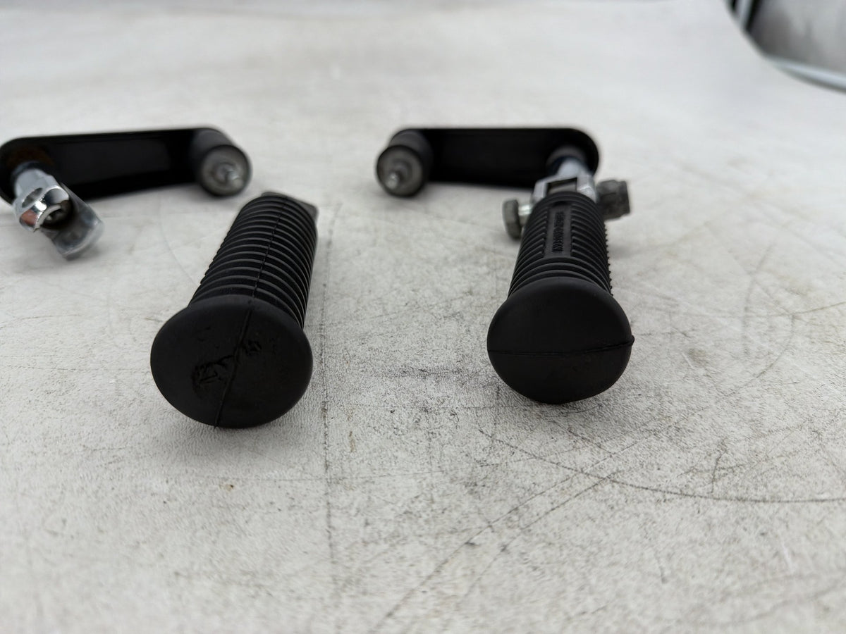 2004 Harley Heritage Softail Classic FLSTCI OEM Passenger Left & Right Foot Pegs
