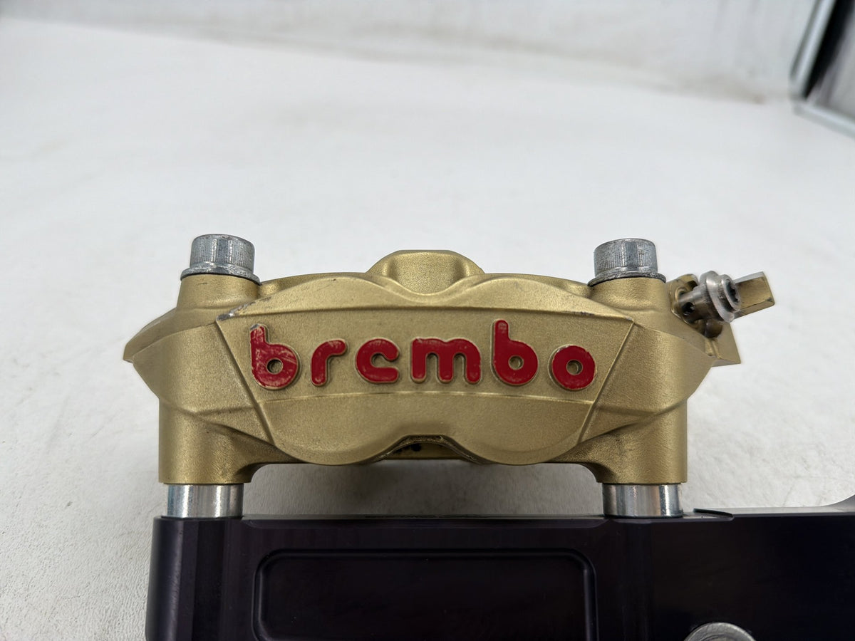 2006 Harley Street Glide Touring FLHX Front Right 1 Brake Caliper Brembo