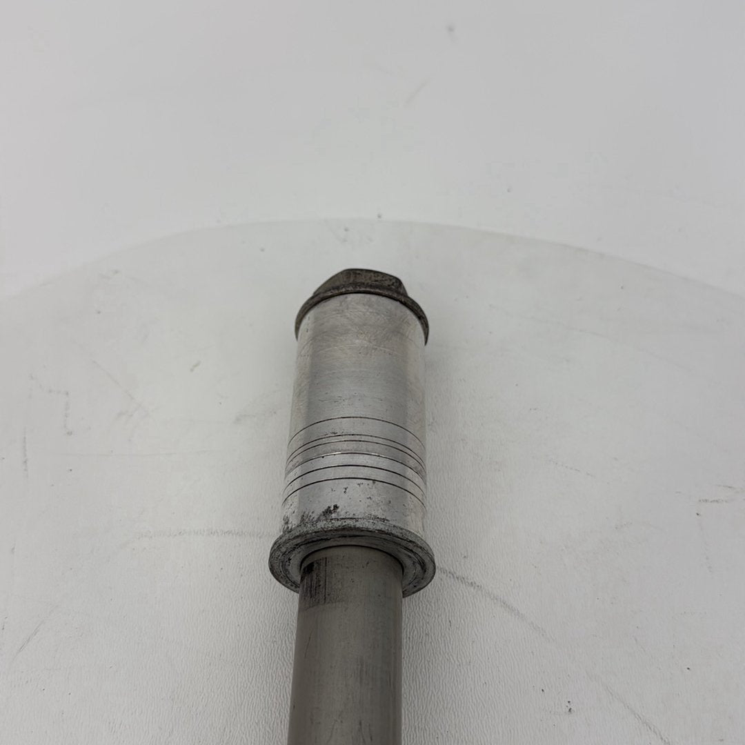 2007 - 2012 Harley-Davidson Dyna Super Glide Rear Wheel Axle Bolt Shaft  	41114-08