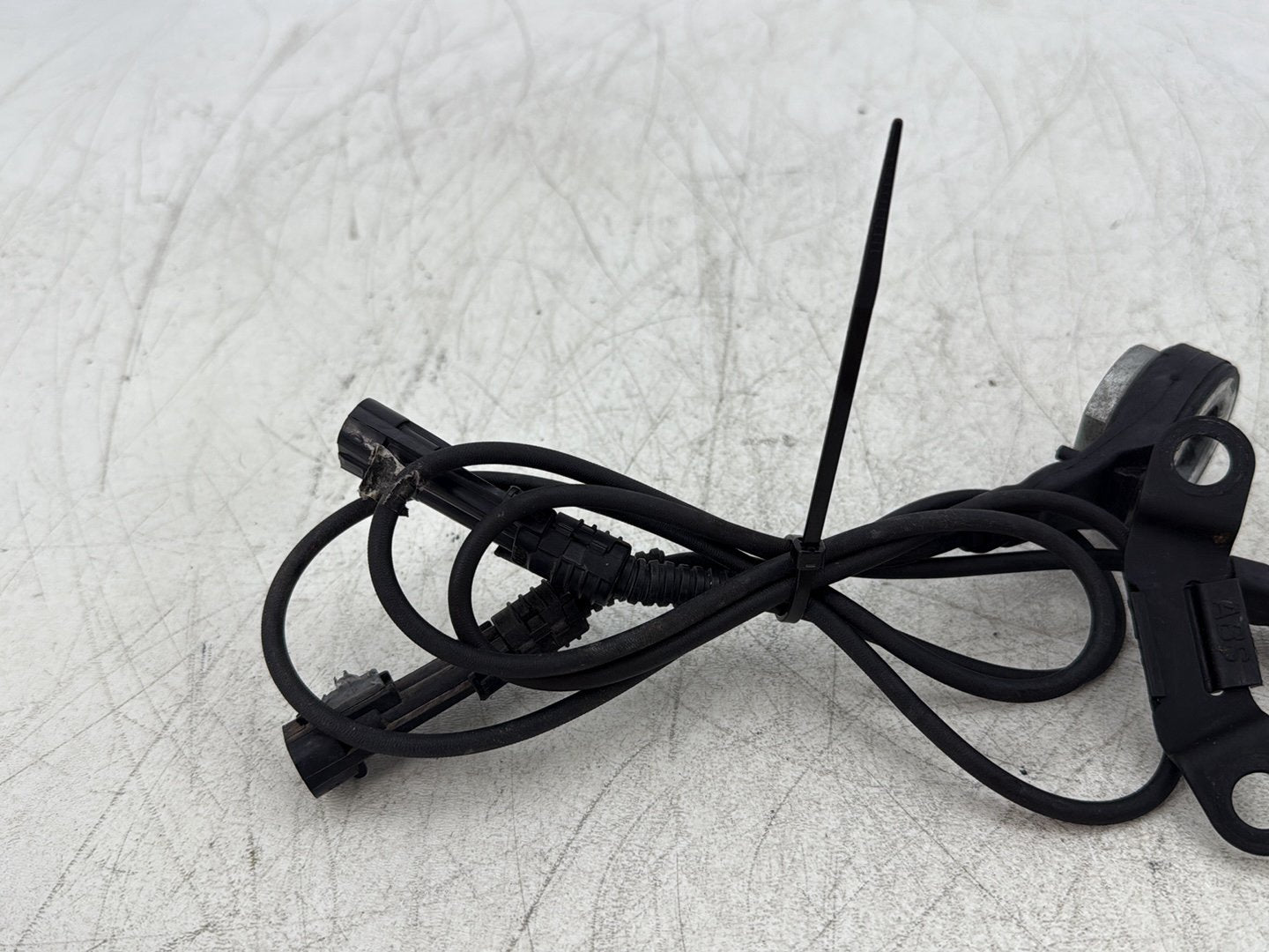 2015 Harley Road Glide Touring FLTRXS OEM Front & Rear Wheel ABS Speed Sensors
