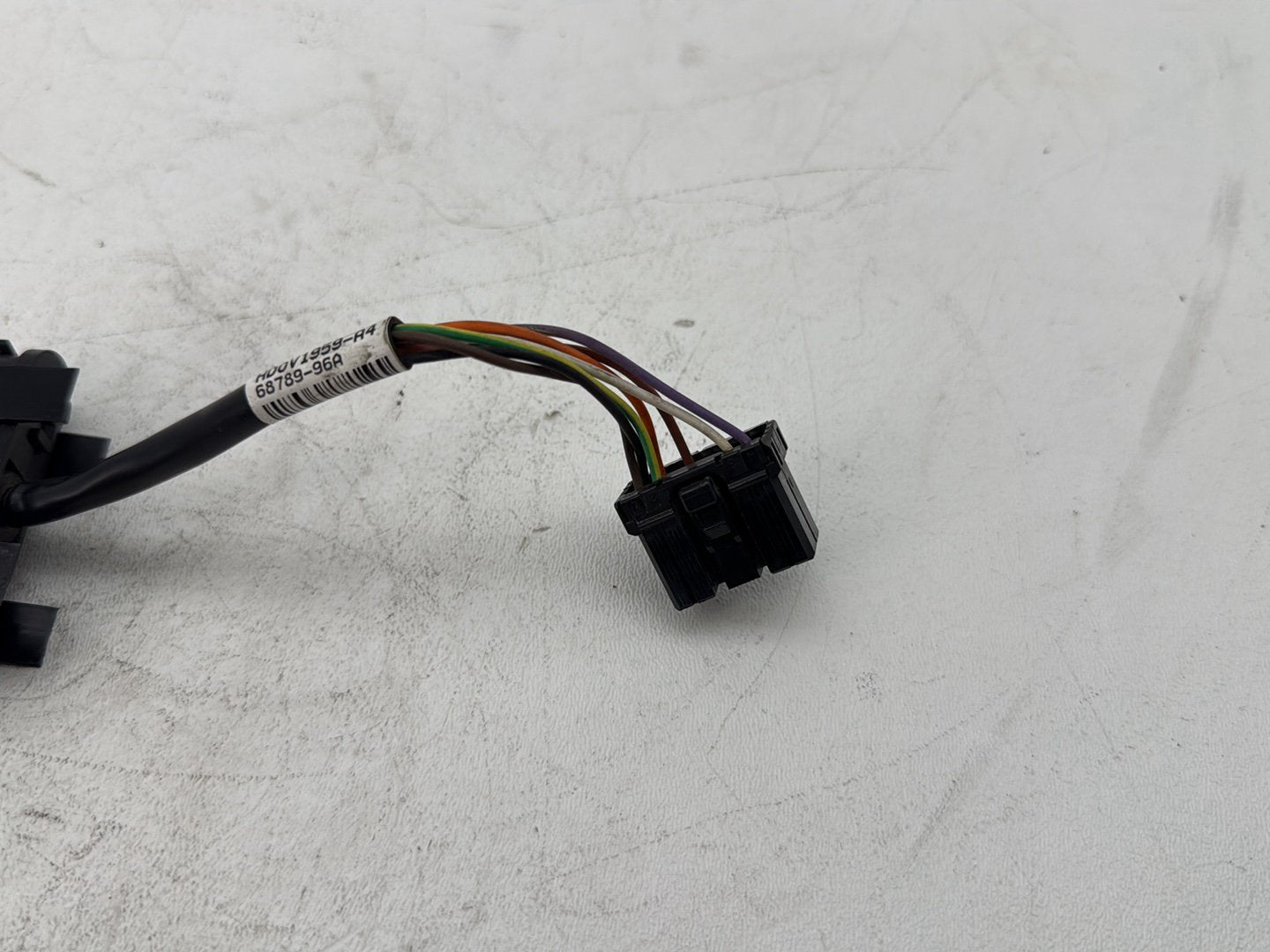 2007 Harley Touring FLHTP Electra Glide Police OEM Dash Indicator Lamp Wire Plug 68789-96A