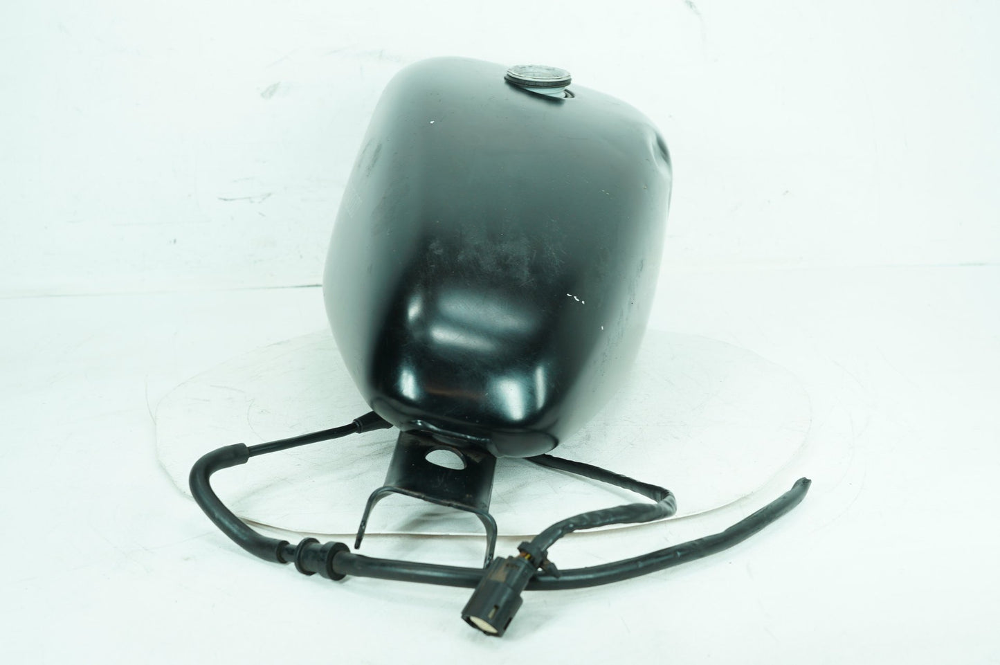 2009 - 2016 Harley-Davidson Sportster Iron Fuel Gas Tank Gasoline Reservoir 61405-07