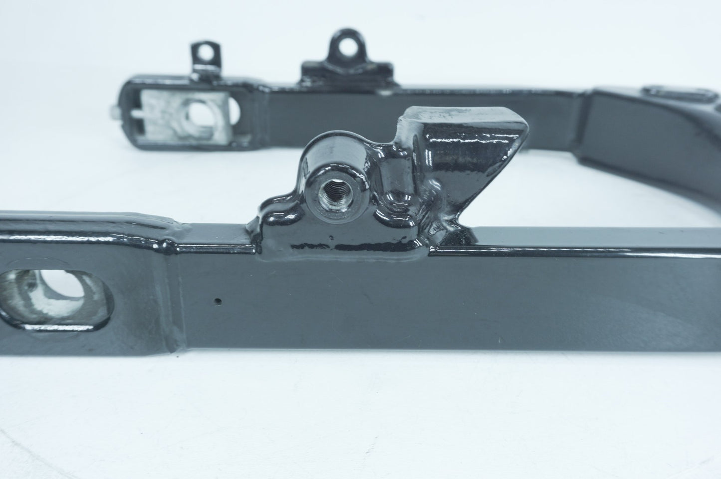 2007 - 2017 Harley-Davidson Dyna Switchback Rear Fork Swingarm Swing Arm   47820-10