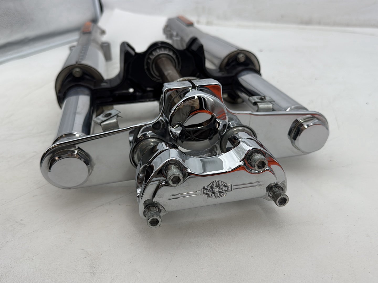 05 Harley Heritage Softail Classic Front Triple Tree Set LH RH Fork Legs Sliders