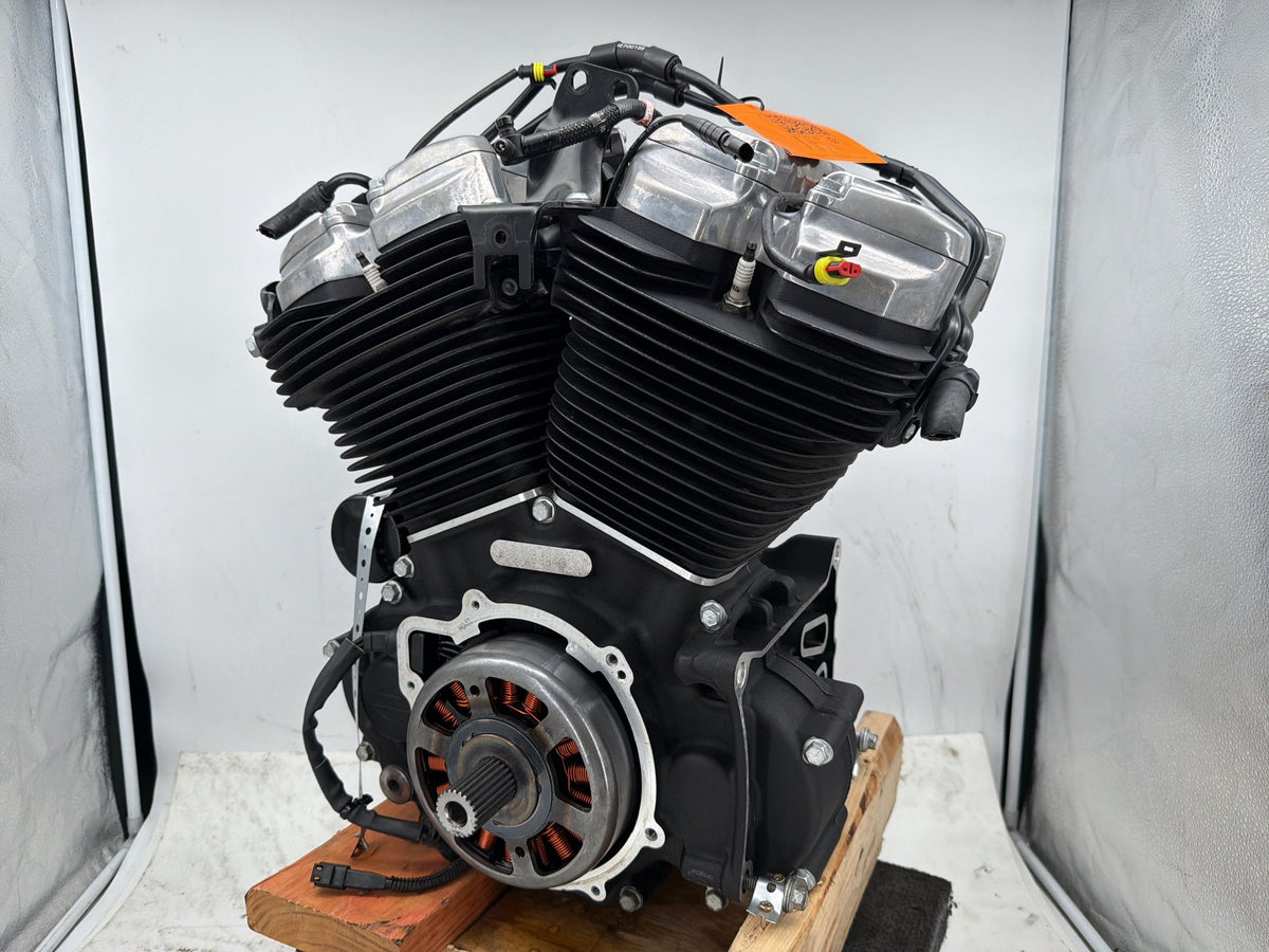20 Harley Softail Standard FXST OEM Milwaukee M8 107 Engine Motor air-cooled 9K