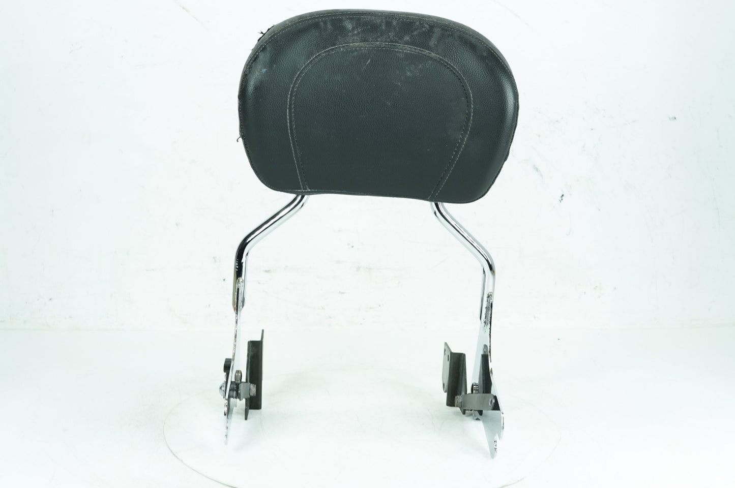 1999 - 2006 Harley-Davidson Touring Road King Classic Rear Sissy Bar w/ Backrest Cushion Pad 52723-06