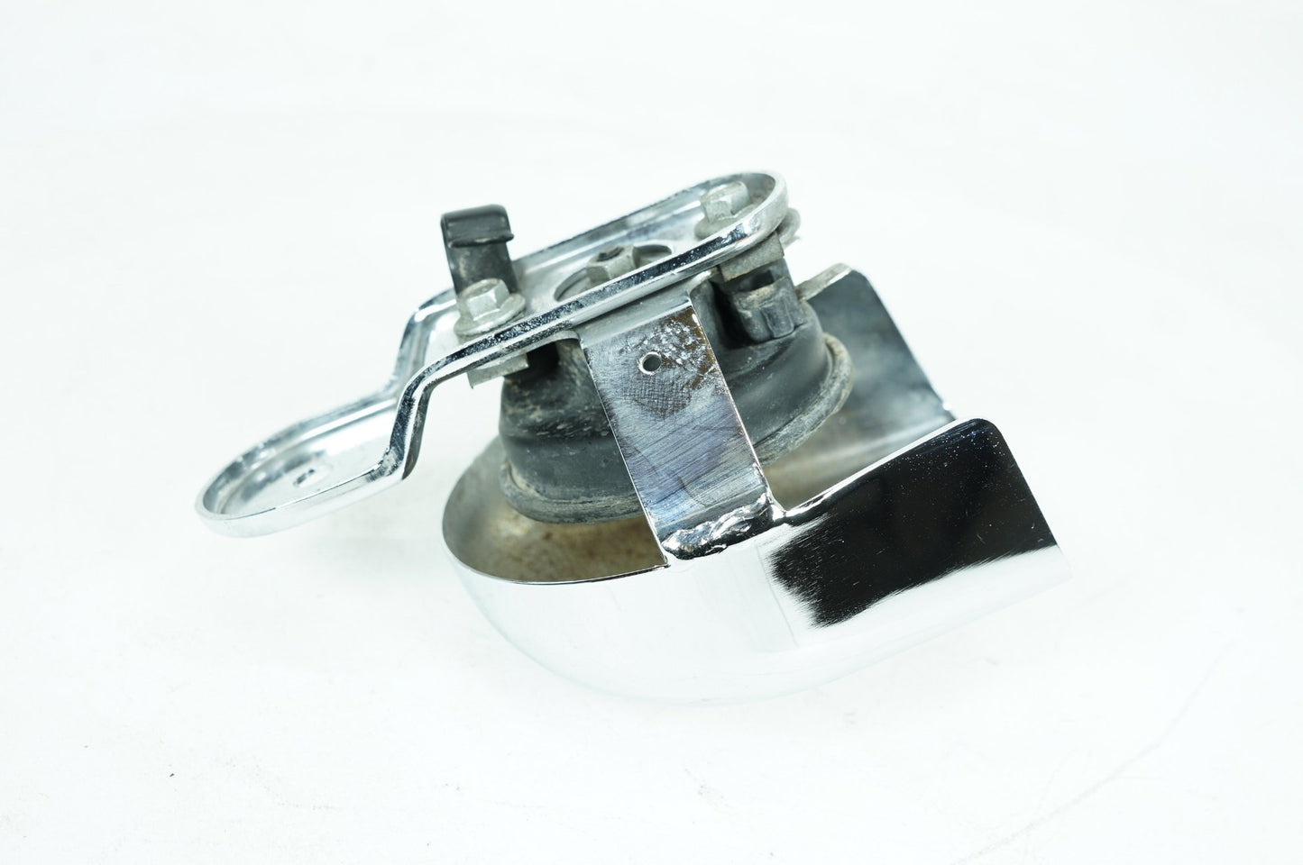 2008 Harley Dyna FXDF Fat Bob OEM Horn Signal Klaxon Chrome Cover