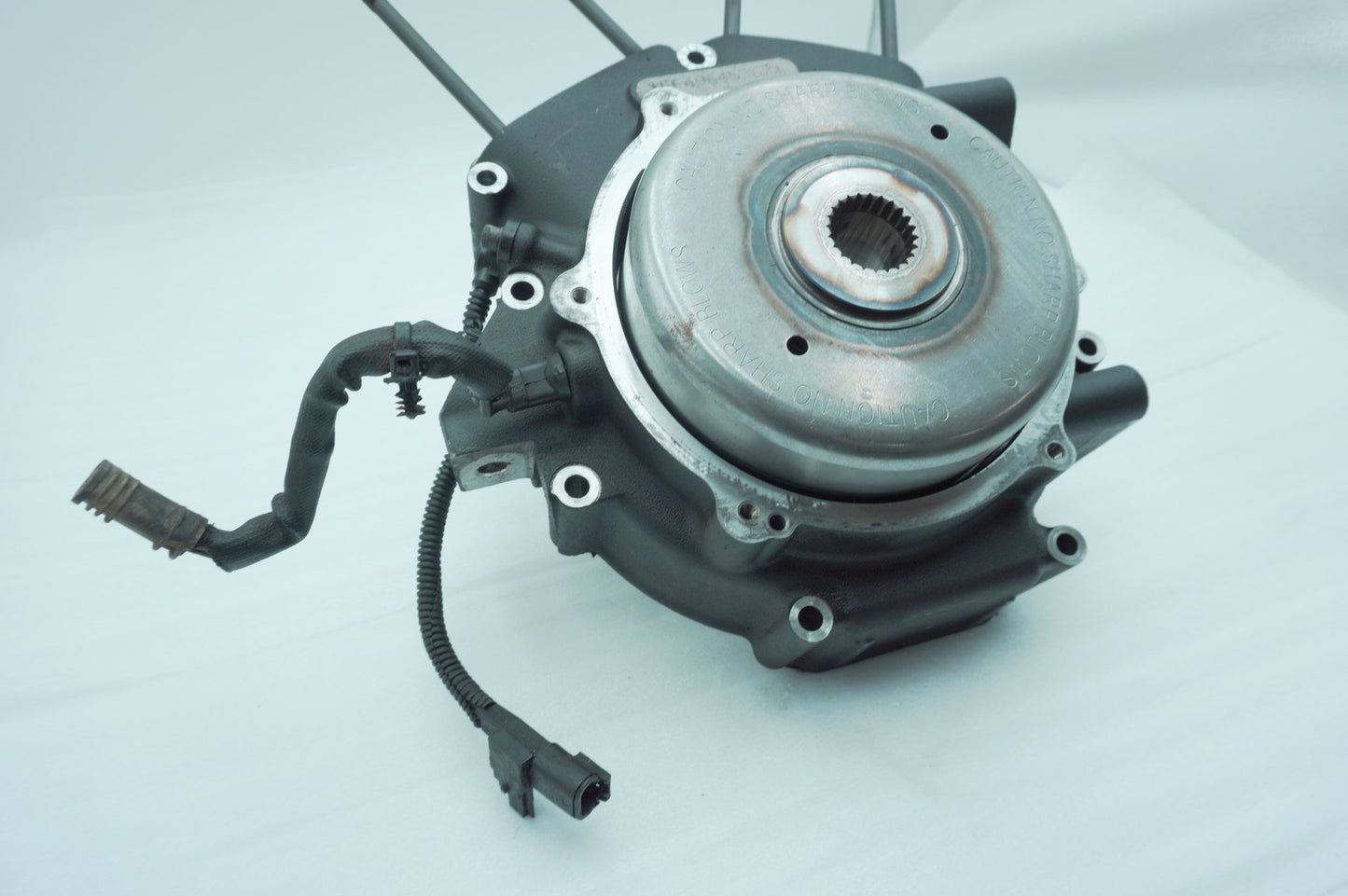 2007 - 2011 Harley-Davidson Touring Electra Glide Crankcase Shaft Engine Motor Cover 24649-06
