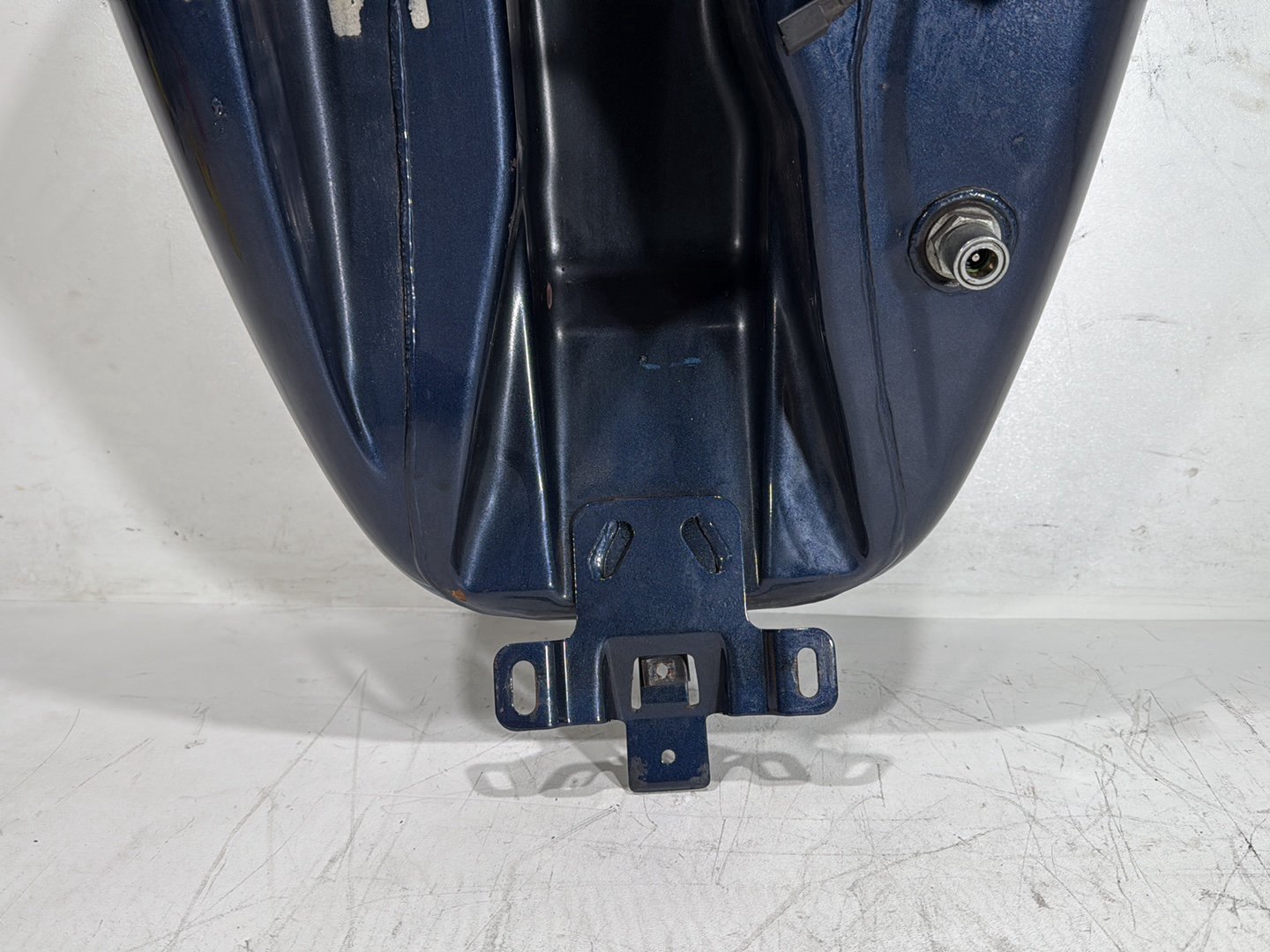 2008 Harley Road King Touring FLHR OEM Fuel Gas Tank Gasoline Reservoir