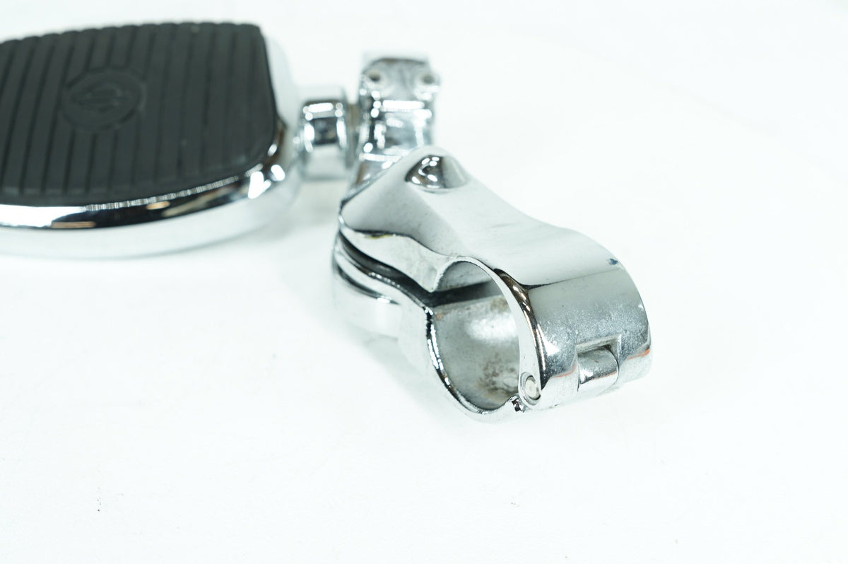 2011 Harley FLHTCU Electra Glide Ultra Front Driver Highway Foot Peg Rest OEM