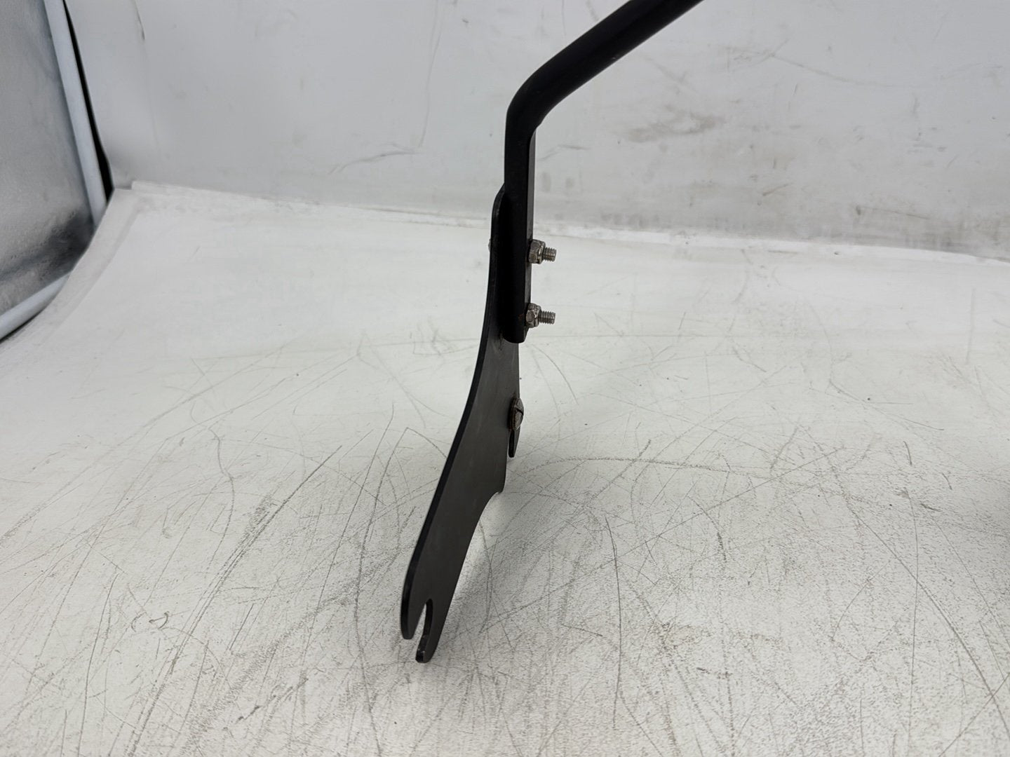 2004 Harley Road King Touring Custom FLHRSI OEM Rear Back Sissy Bar Rail Sissybar