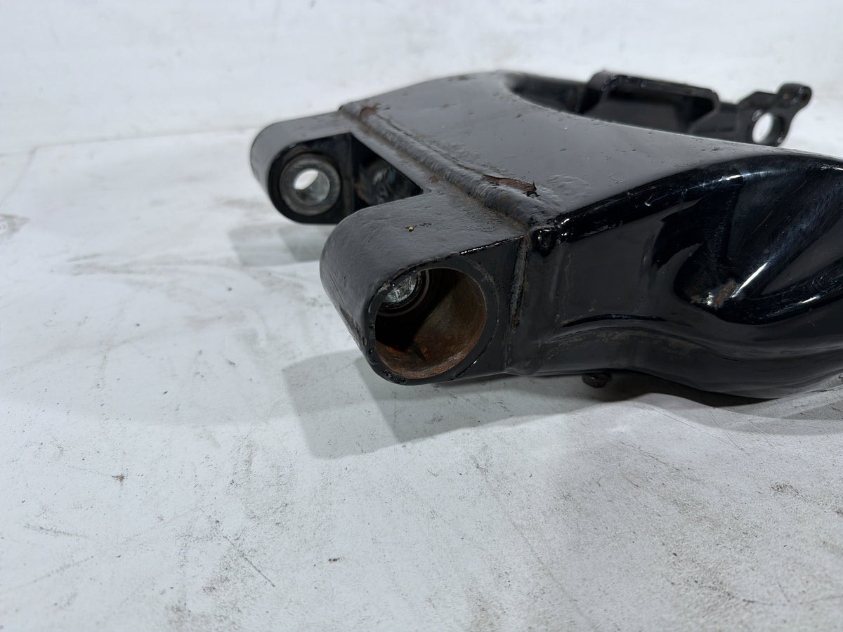 2010 Harley Electra Glide Touring Ultra OEM Rear Fork Swingarm Swing Arm