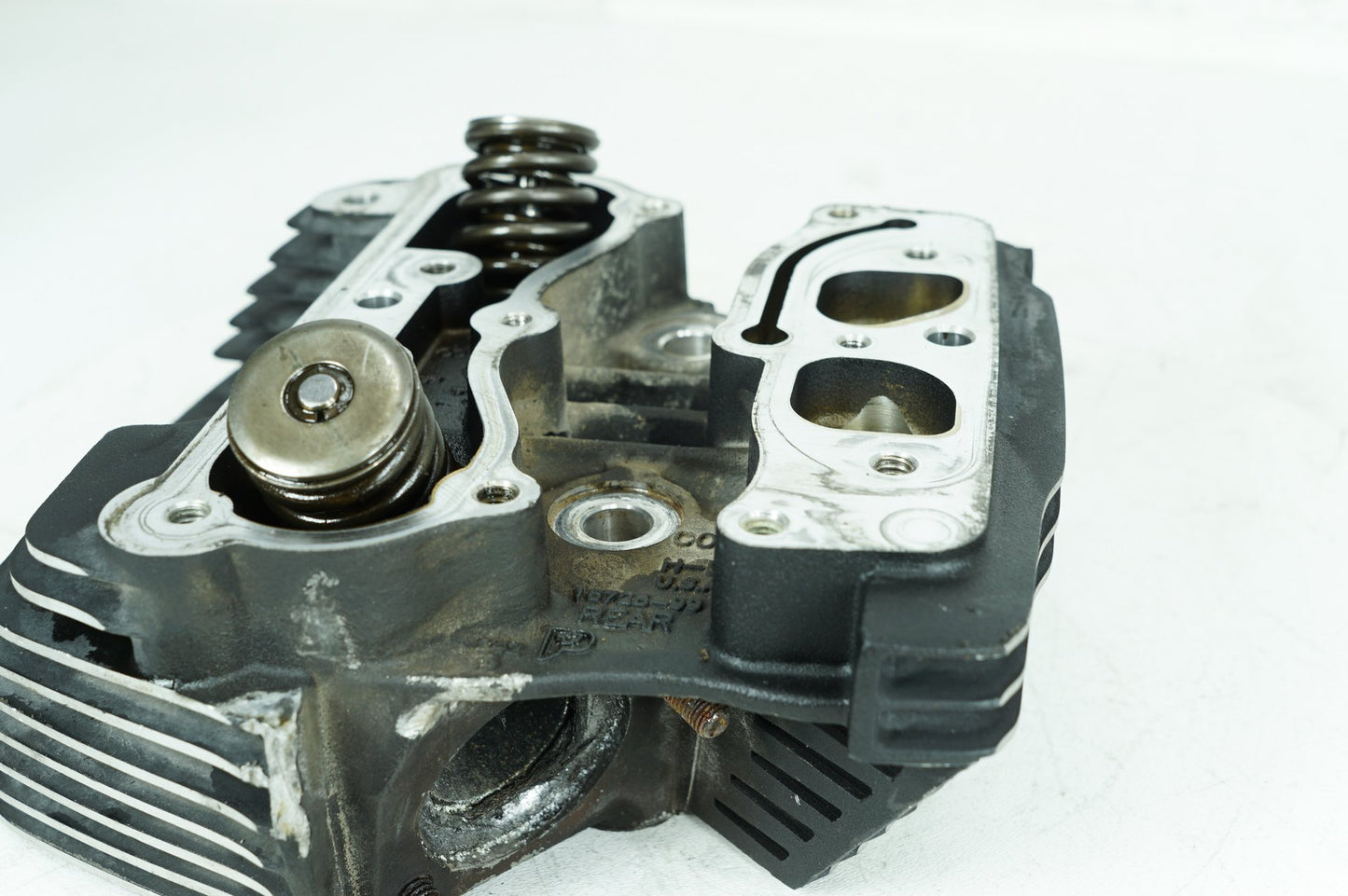 1999 - 2006 Harley-Davidson Touring Road King Classic Rear Twin Cam Engine Cylinder Head 16725-99