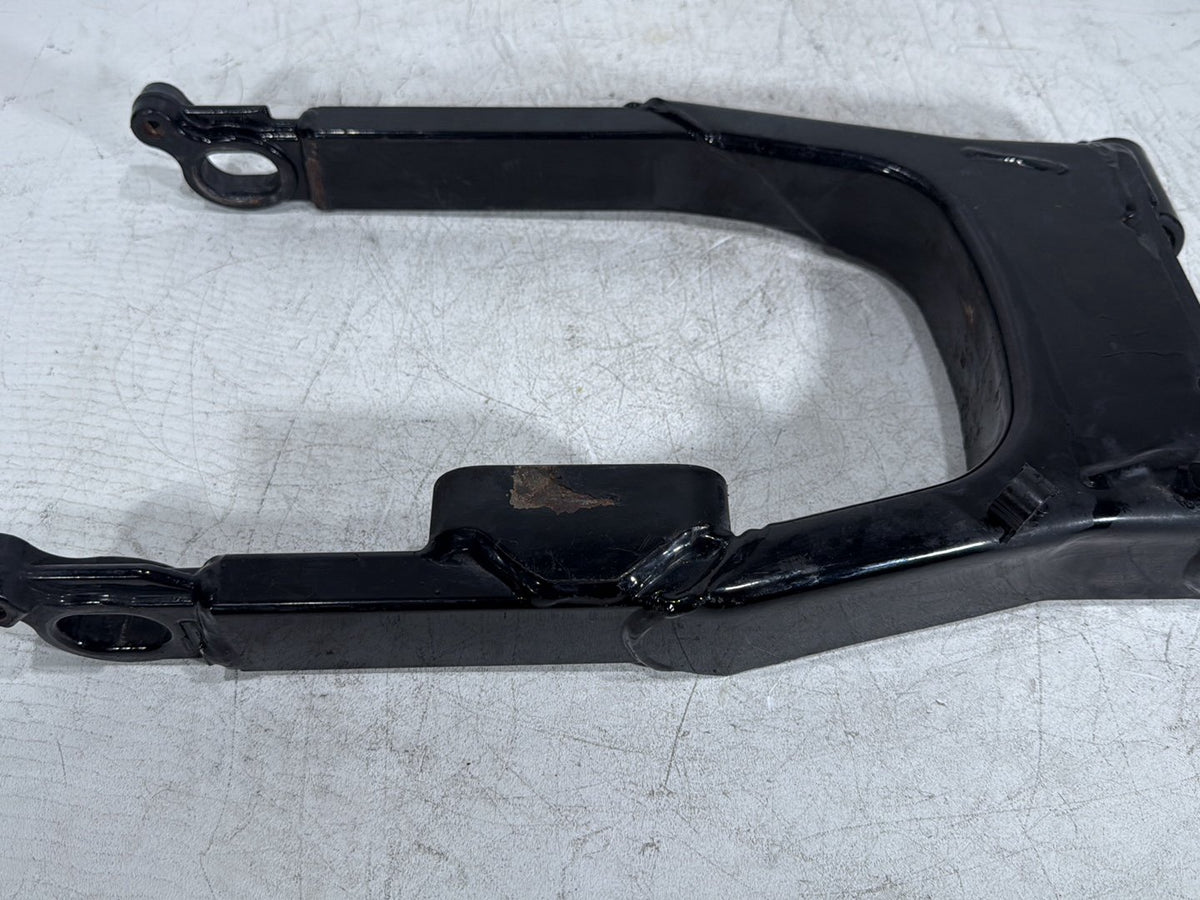 2005 Harley Road King Touring Police OEM Rear Fork Swingarm Swing Arm