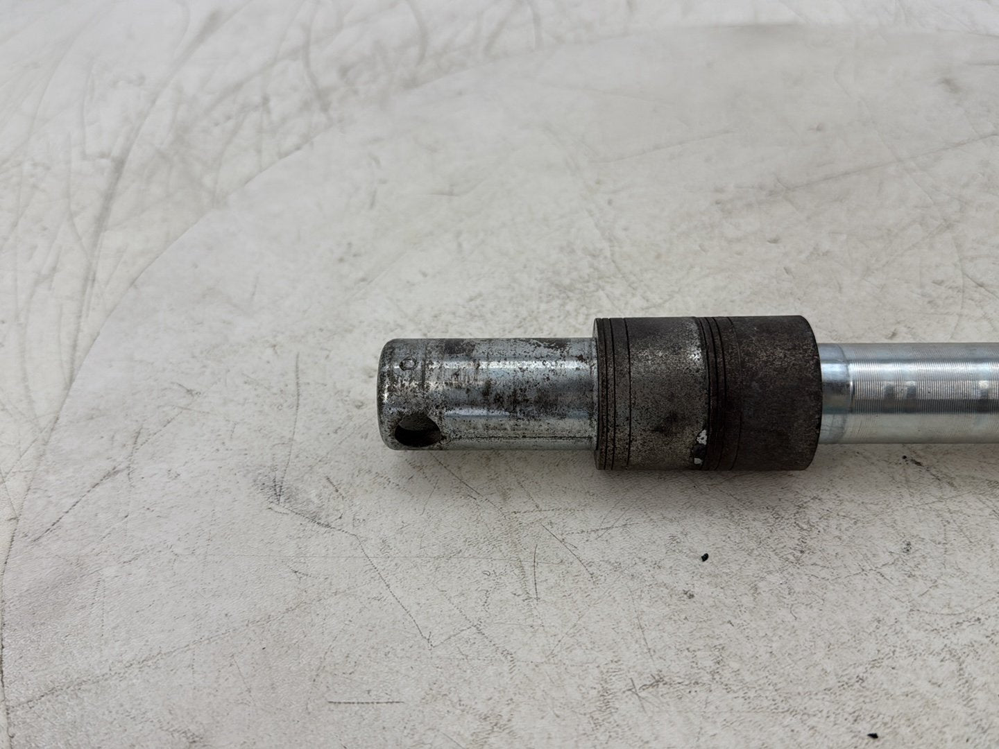2015 Harley Dyna Low Rider FXDL OEM Front Wheel Axle Bolt Shaft