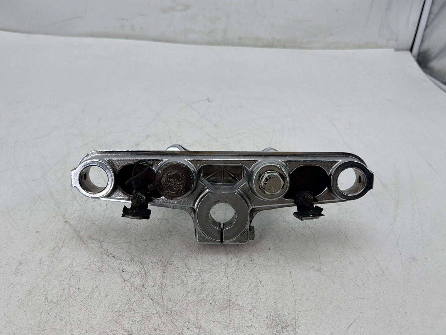 1997 Harley Softail Fat Boy FLSTF OEM Front Handlebar Riser Top Clamp Chrome