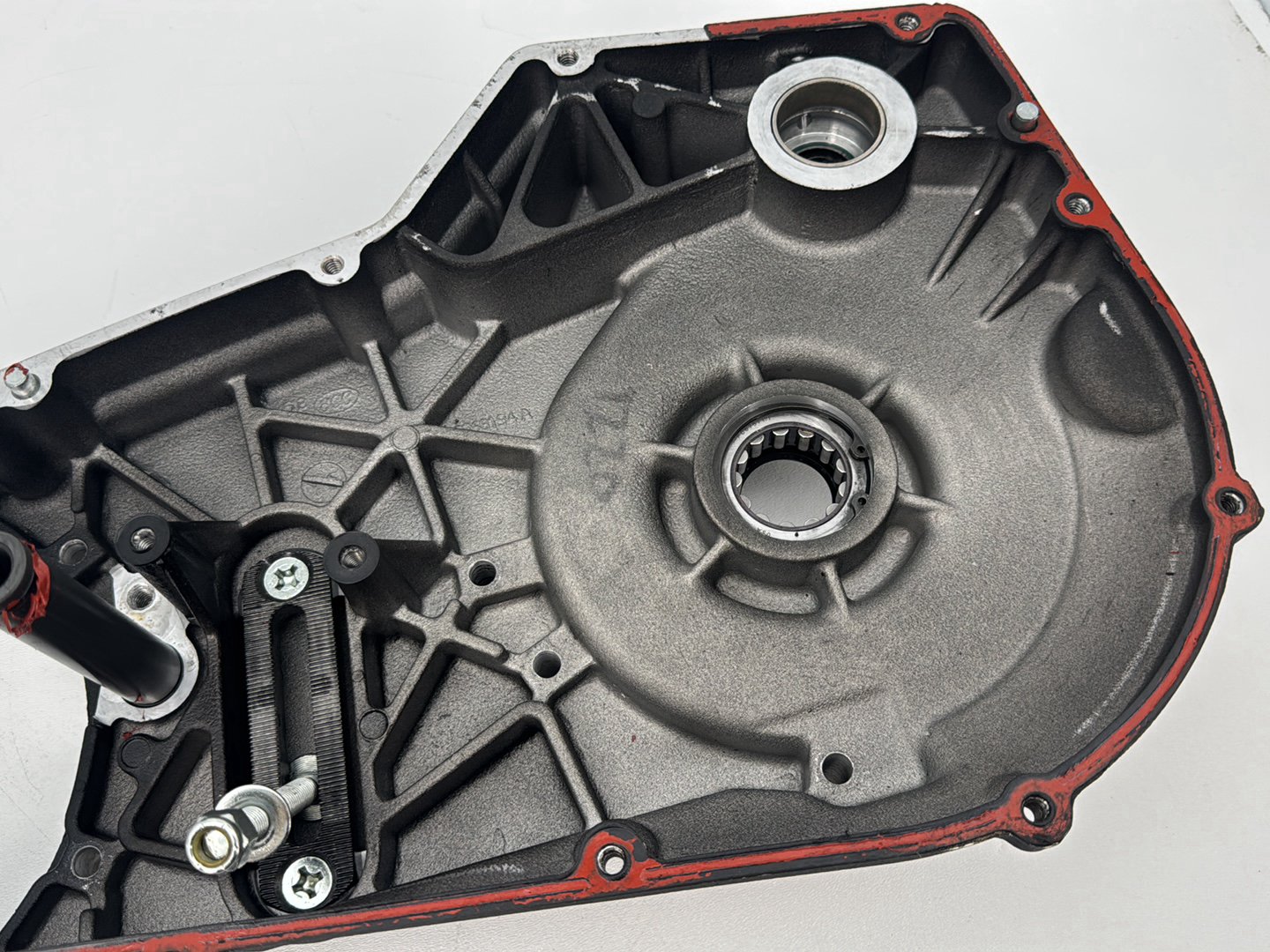 1999 - 2006 Harley-Davidson Dyna Low Rider Inner Primary Clutch Cover