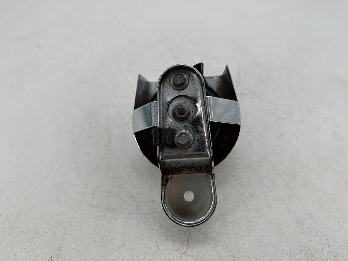 2011 Harley Road King Touring FLHR OEM Horn Signal Klaxon Chrome Cover