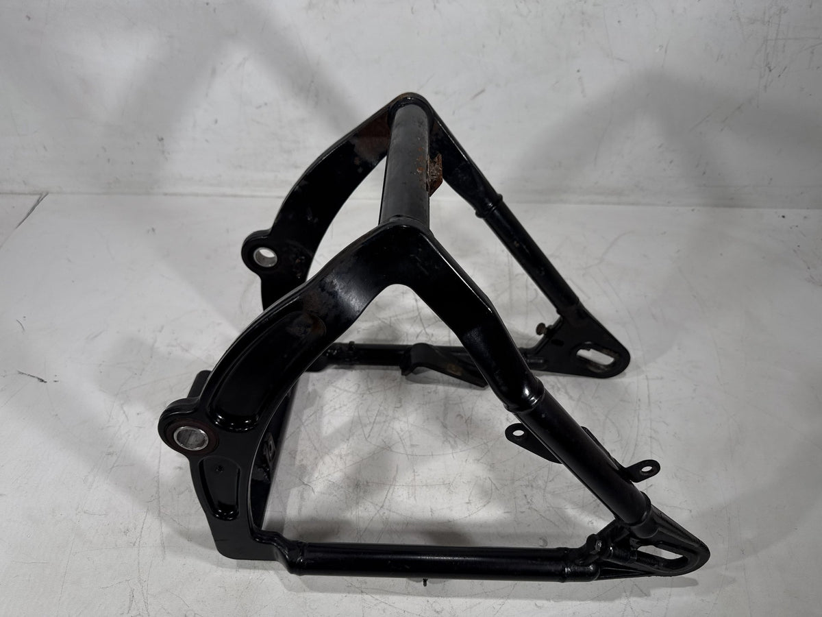 2002 Harley Heritage Softail Classic FLSTC OEM Rear Fork Swingarm Swing Arm