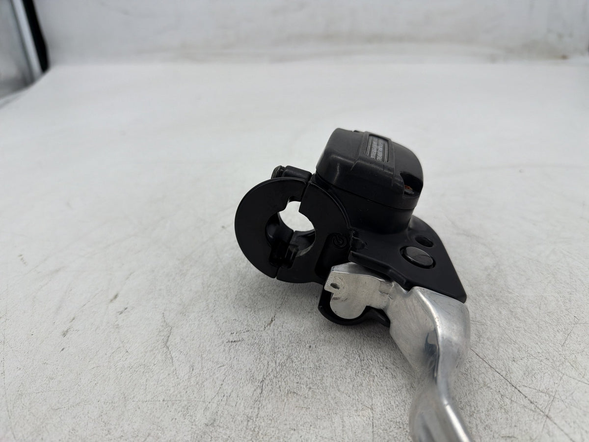 13 Harley Street Glide Touring FLHX OEM Front Right Brake Lever Master Cylinder