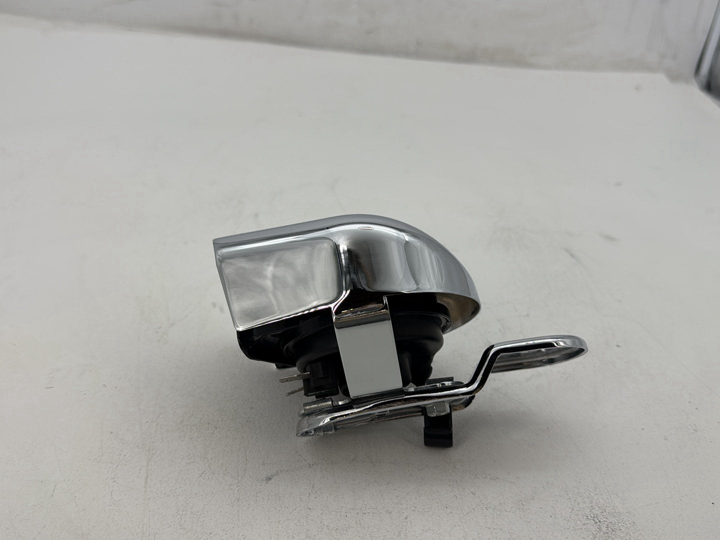 2014 Harley Electra Glide Touring CVO Screamin Eagle OEM Horn Signal Klaxon Chrome Cover