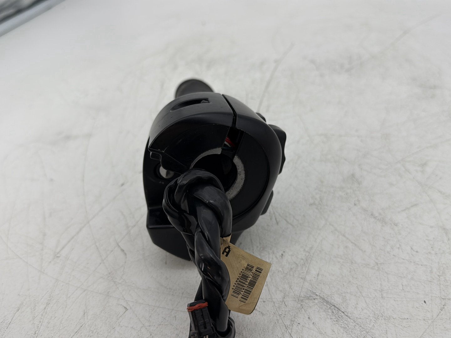 2014 Harley Street Glide Touring FLHXS OEM Right Engine Start Kill Switches Controls