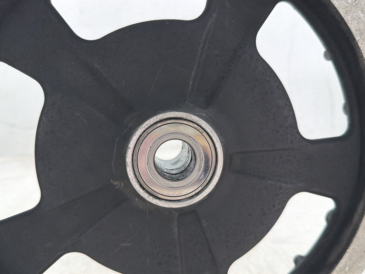 2018 Harley Road Glide Touring FLTRXS OEM Rear Driver Pulley Sprocket 68T 1"