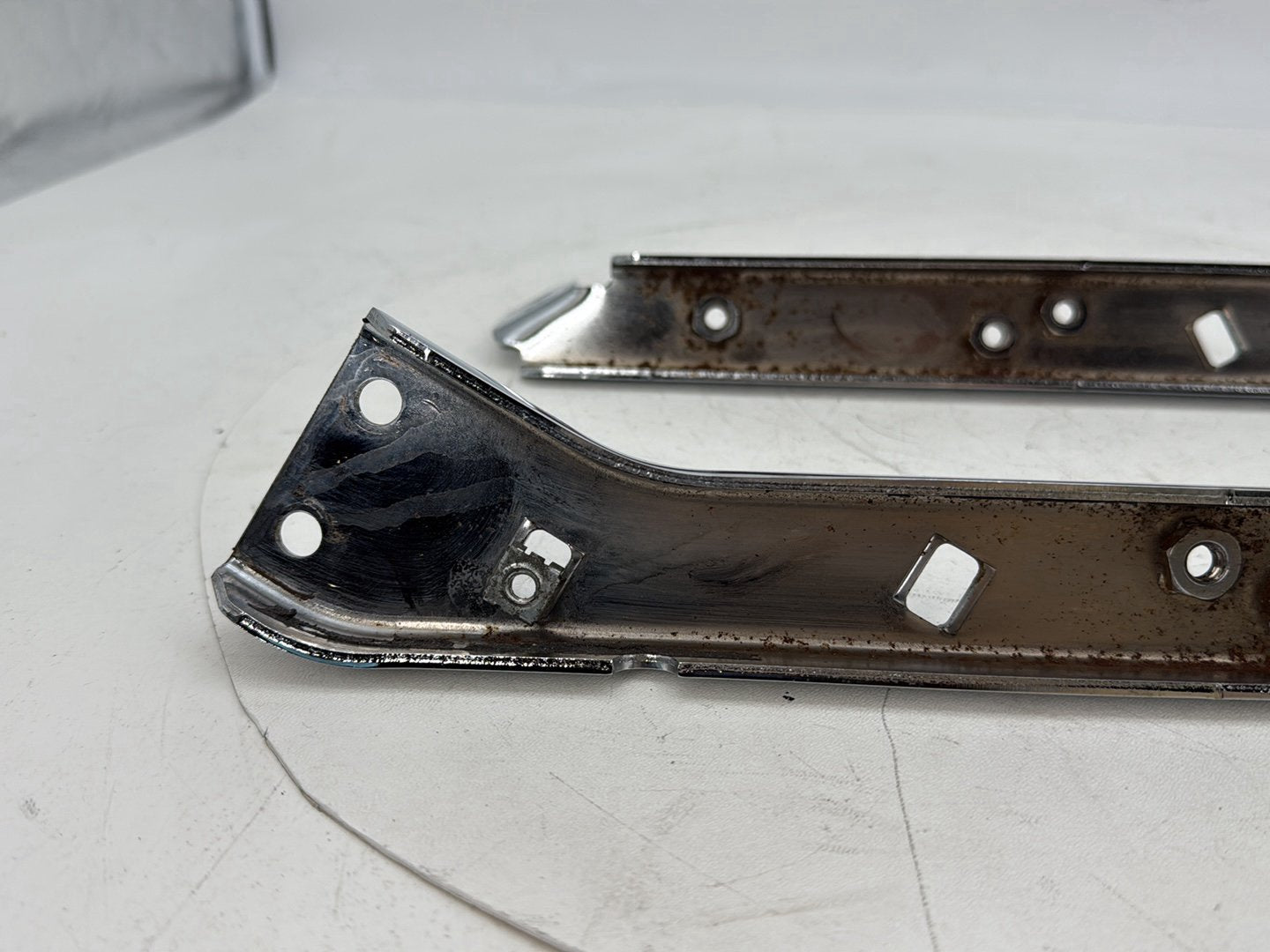 2007 - 2012 Harley-Davidson Touring Electra Glide Ultra Left Right Saddlebag Fender Struts Brackets 	90718-79C