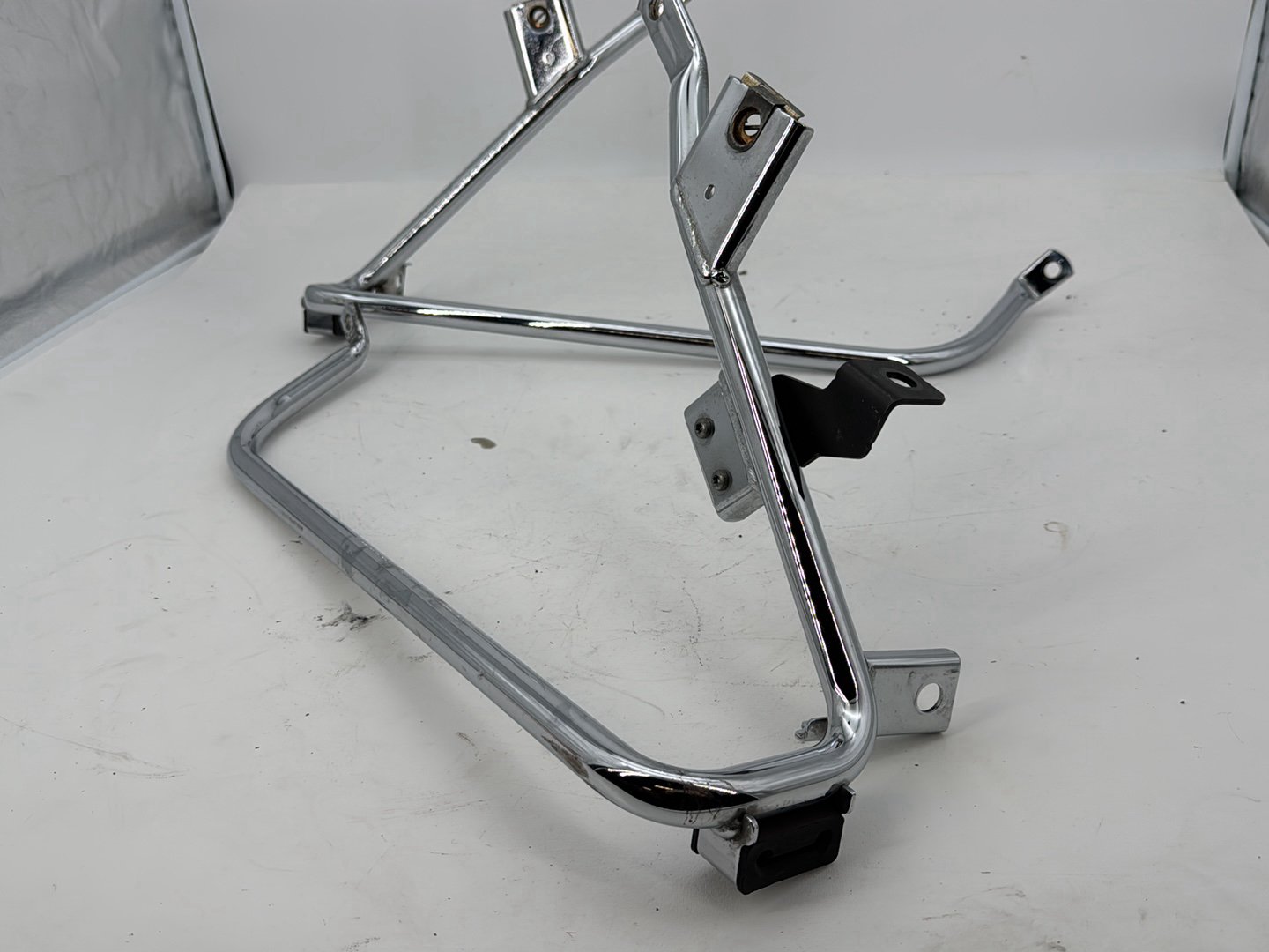 2007 - 2012 Harley-Davidson Touring Road Glide Rear Left Right Saddlebag Guard Rails Bar 	49206-09